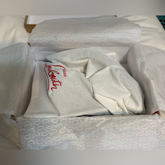 Kate Black 12.5 Christian Louboutin heels - Picture 3 of 10